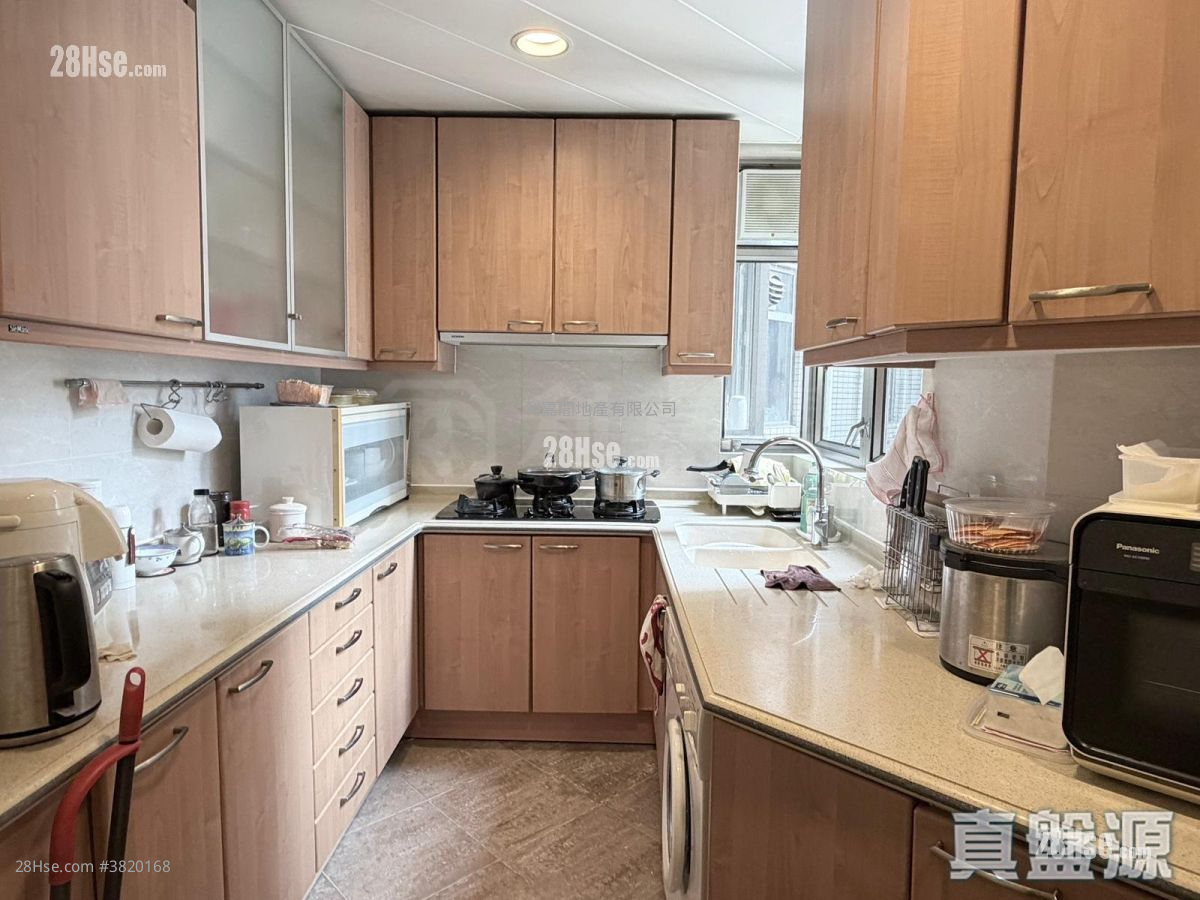 Sorrento Sell 3 Bedrooms , 2 Bathrooms 774 ft²