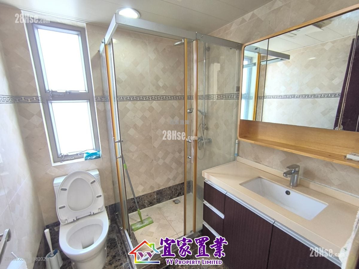 村屋 租盤 3 房 , 2 浴室 1,460 平方呎