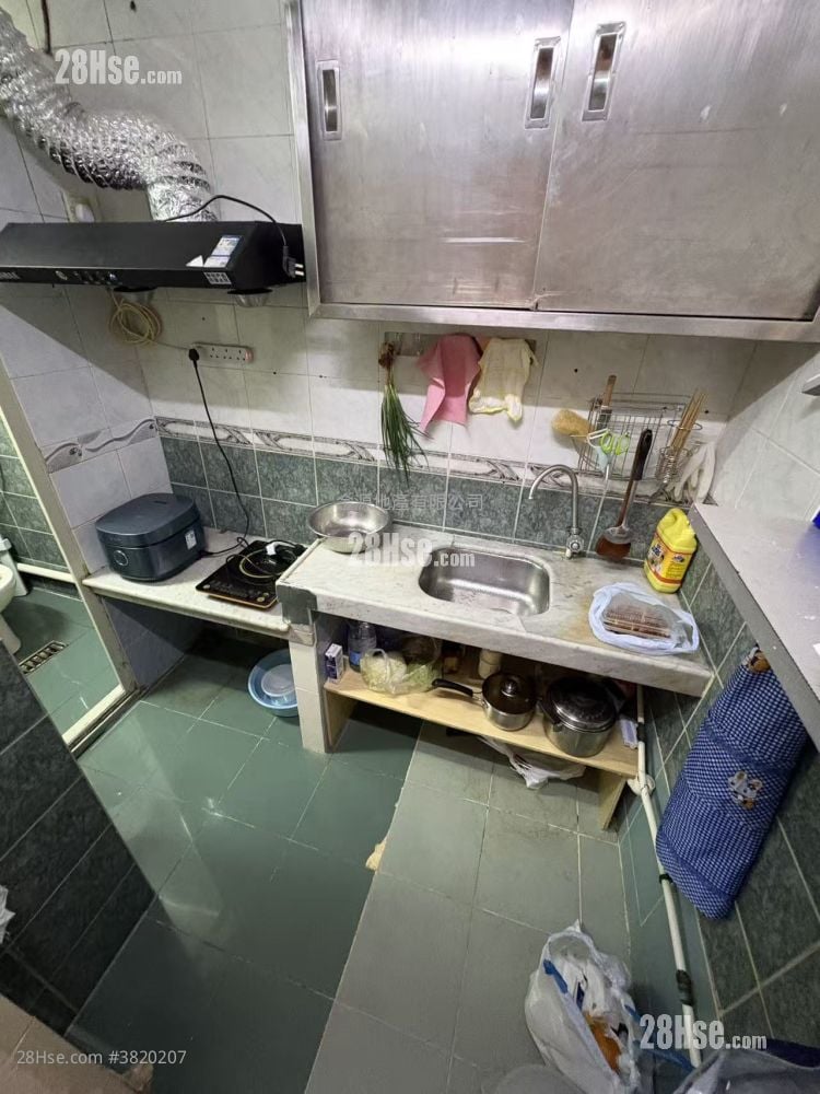 南灣大廈 租盤 2 房 , 1 浴室 350 平方呎