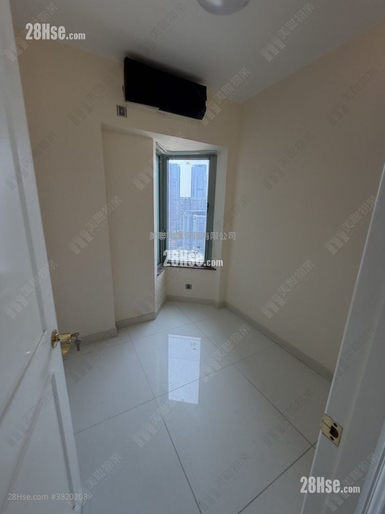 The Victoria Towers Sell 3 Bedrooms 785 ft²