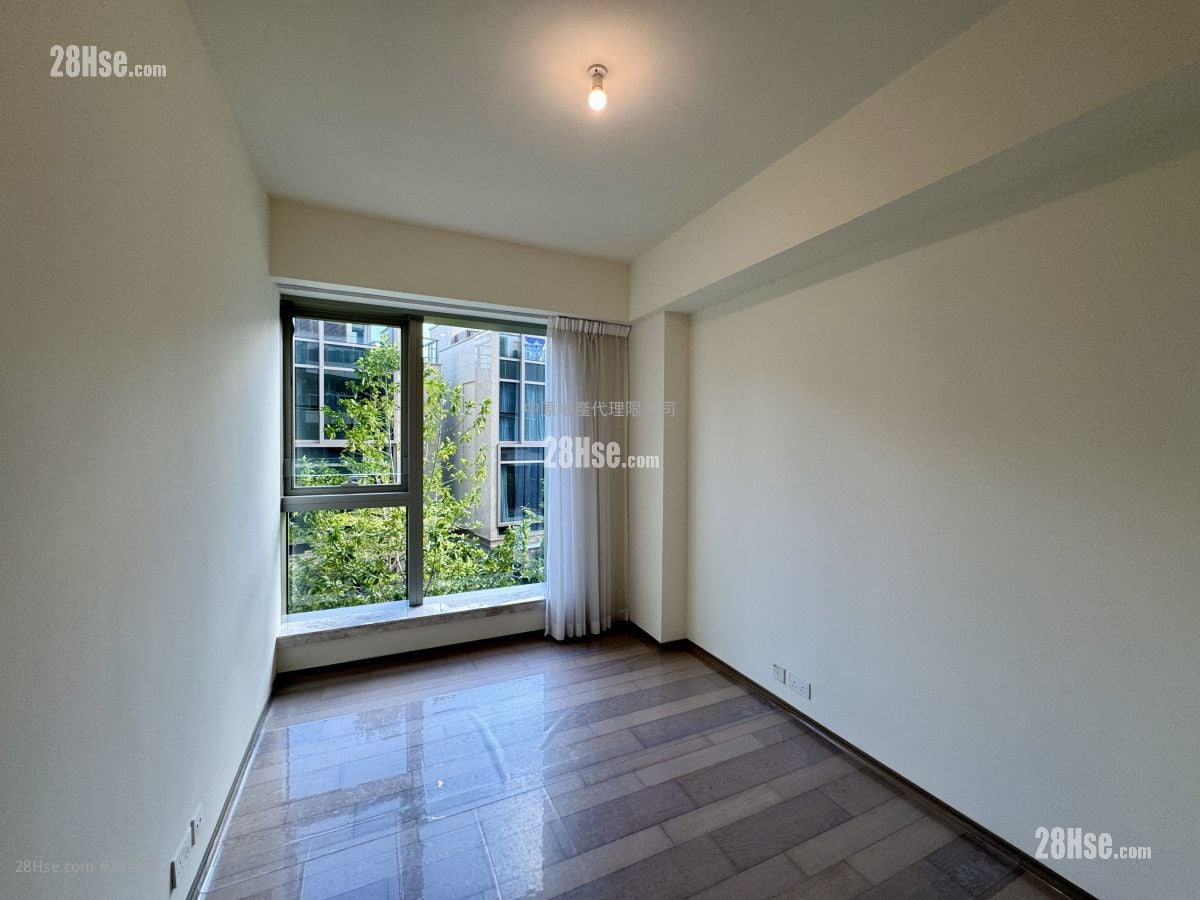 Mount Regalia Sell 4 Bedrooms 1,616 ft²