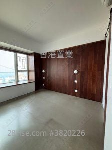 Park Island Sell 2 Bedrooms , 1 Bathroom 526 ft²