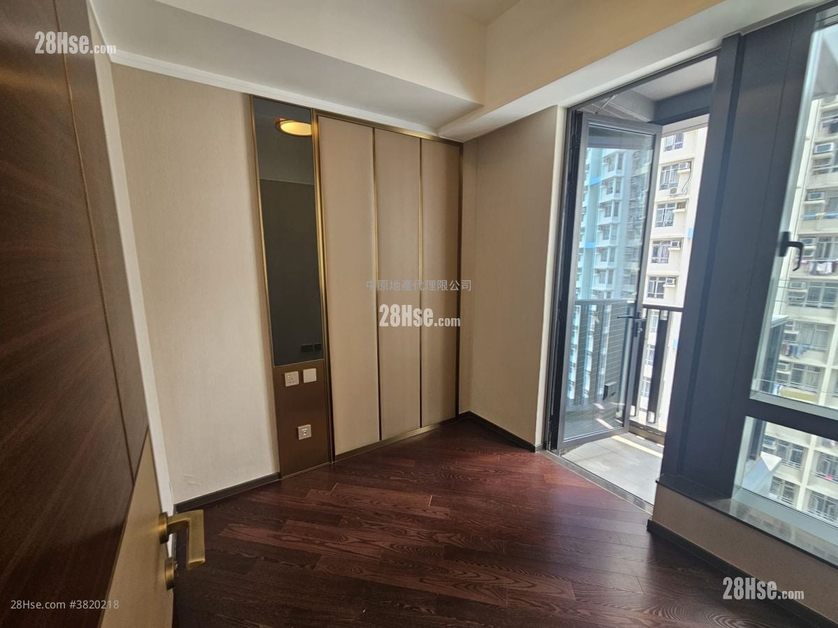 The Vertex Sell 1 Bedroom , 1 Bathroom 319 ft²