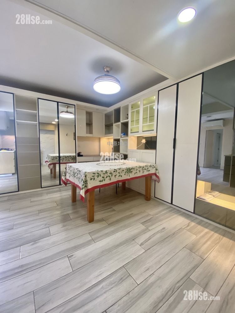 雲疊花園 售盤 3 房 , 1 浴室 591 平方呎