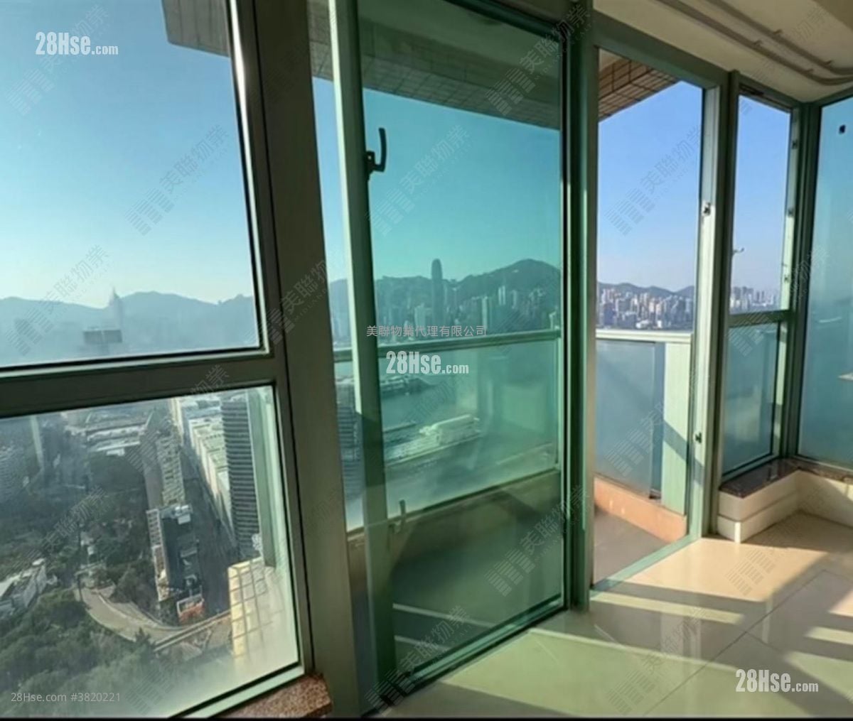 The Victoria Towers Rental 821 ft²