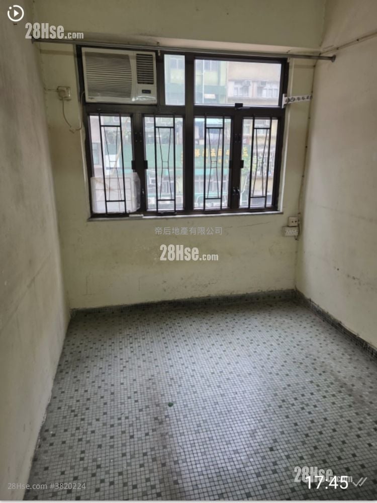 海外信詫銀行大廈 Sell 2 Bedrooms 470 ft²