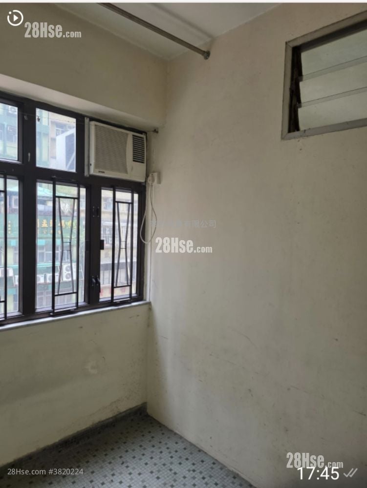 海外信詫銀行大廈 Sell 2 Bedrooms 470 ft²