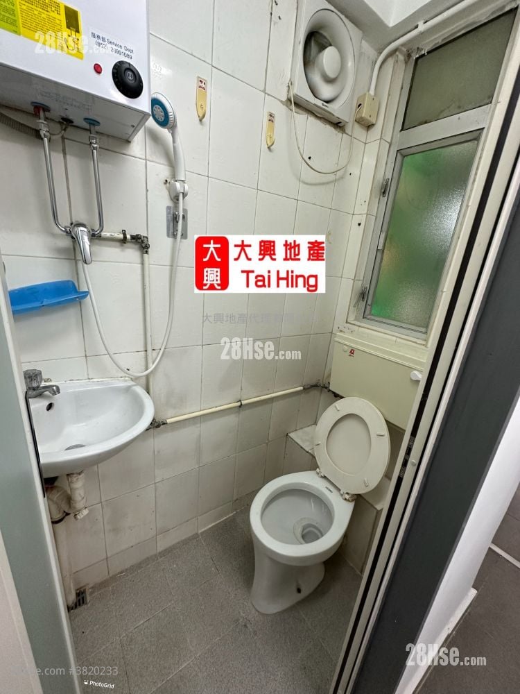 唐楼 租盘 2 房 , 1 浴室 392 平方尺