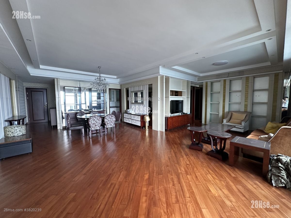 The Palazzo Rental 4 Bedrooms , 3 Bathrooms 1,847 ft²