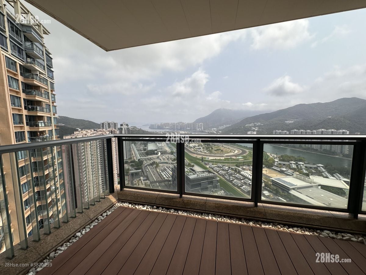 The Palazzo Rental 4 Bedrooms , 3 Bathrooms 1,847 ft²