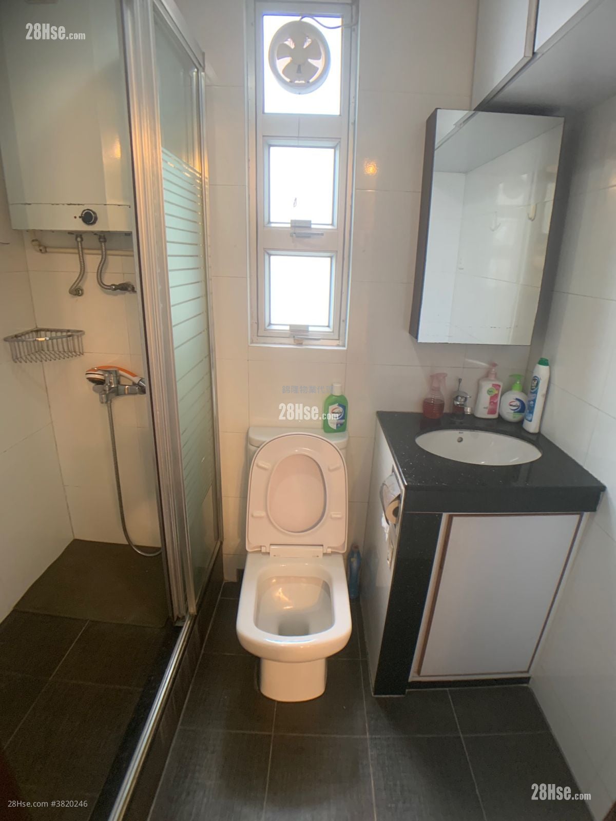 陽光廣場 租盤 2 房 , 1 浴室 391 平方呎