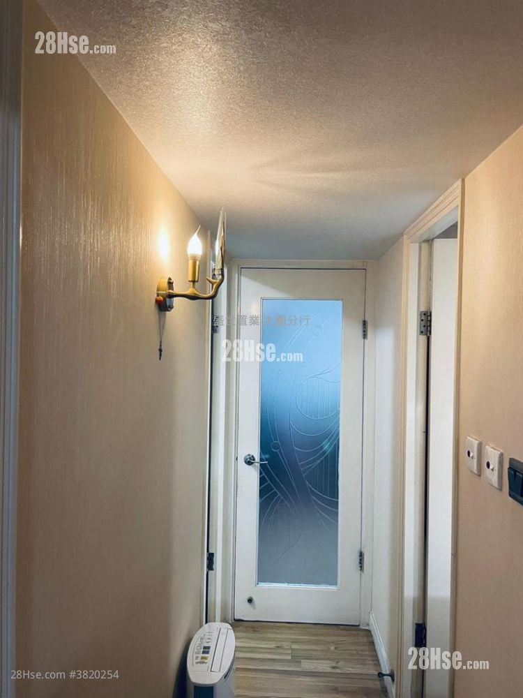 嘉徑苑 售盤 3 房 , 2 浴室 650 平方呎