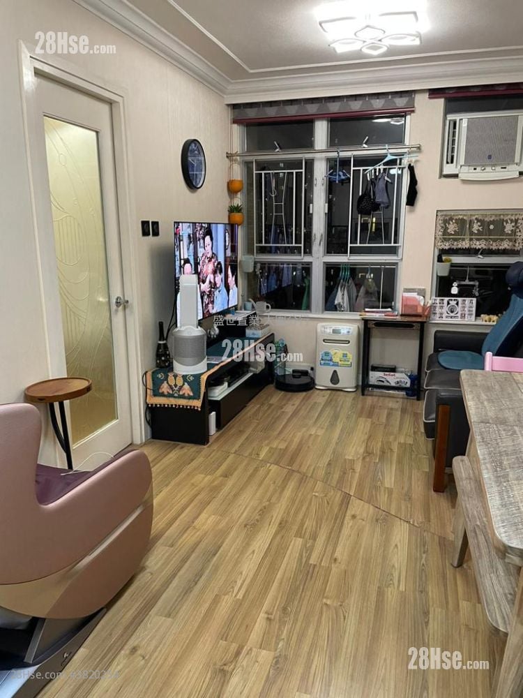 嘉徑苑 售盤 3 房 , 2 浴室 650 平方呎