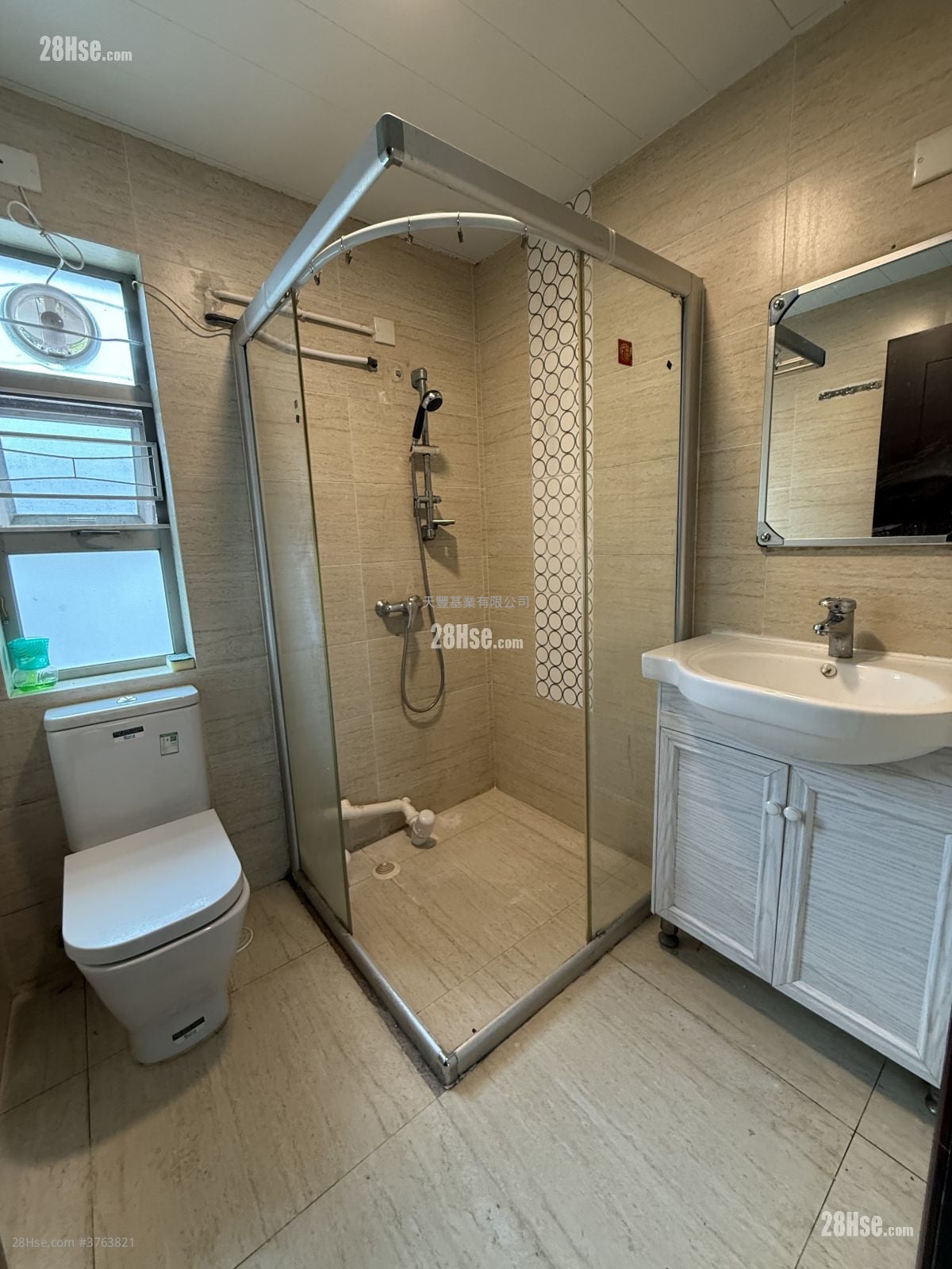 馬游塘村 租盤 3 房 , 1 浴室 700 平方呎