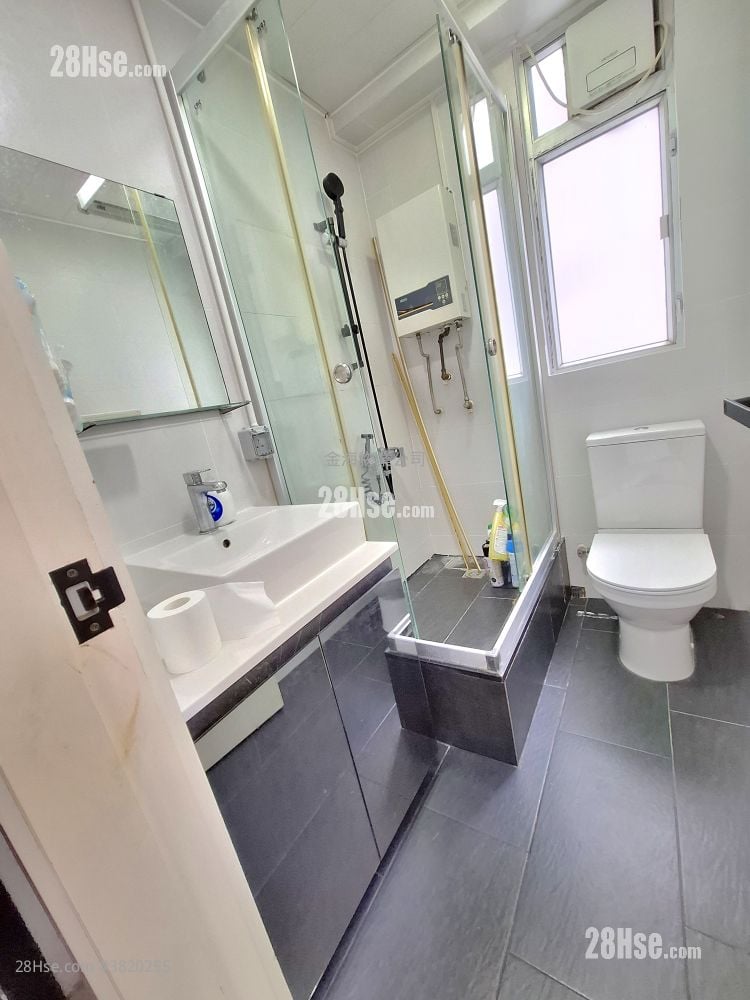 海昇大廈 售盤 2 房 , 1 浴室 271 平方呎