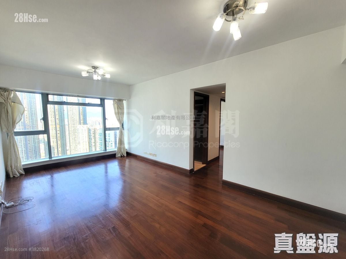 君临天下 售盘 2 房 , 2 浴室 755 平方尺