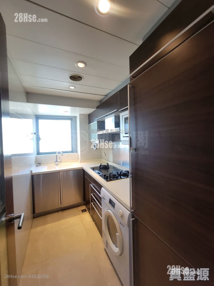 君临天下 售盘 2 房 , 2 浴室 755 平方尺