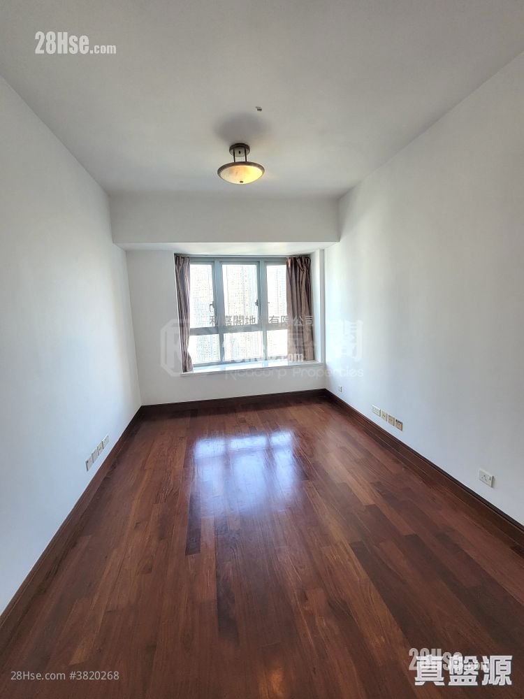 君临天下 售盘 2 房 , 2 浴室 755 平方尺