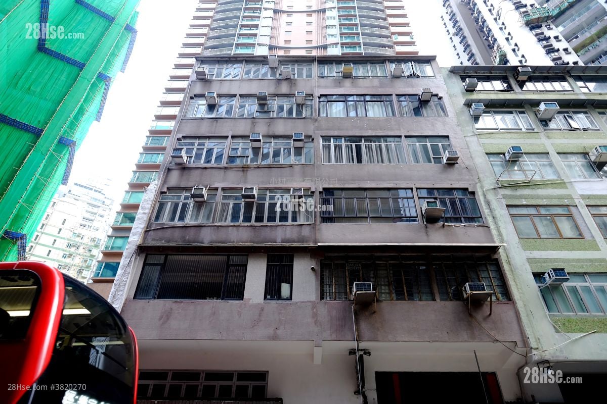 大厦外观: 坚道111-113号 租盘 2 房 , 1 浴室 666 平方尺