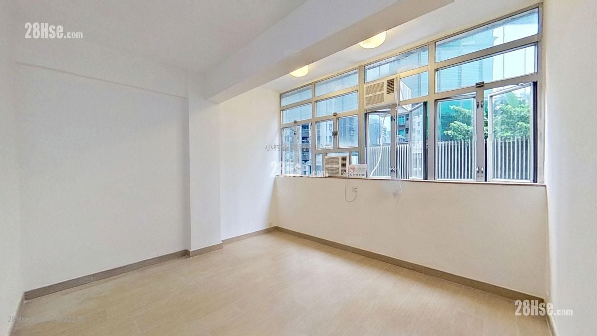 厅: 坚道111-113号 租盘 2 房 , 1 浴室 666 平方尺