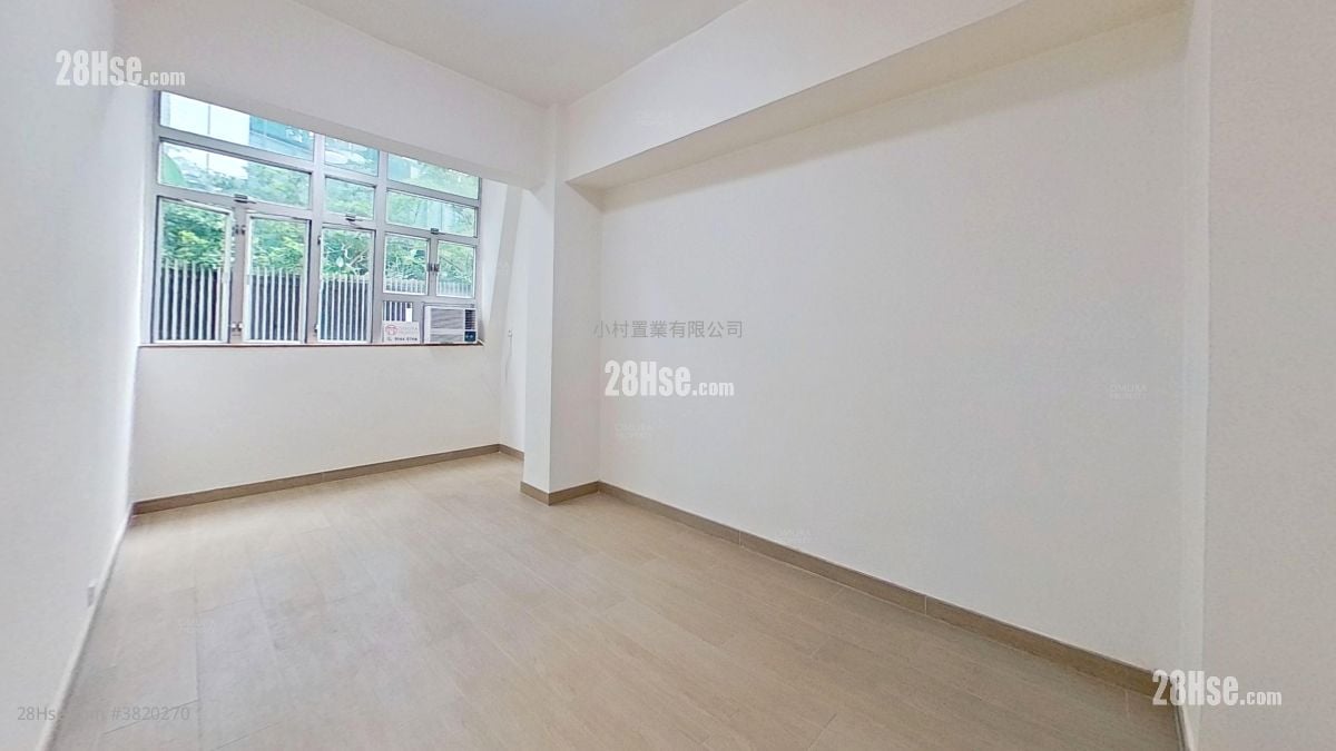 厅: 坚道111-113号 租盘 2 房 , 1 浴室 666 平方尺