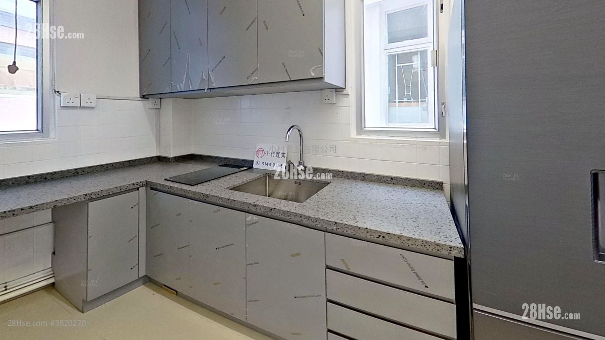 厨房: 坚道111-113号 租盘 2 房 , 1 浴室 666 平方尺
