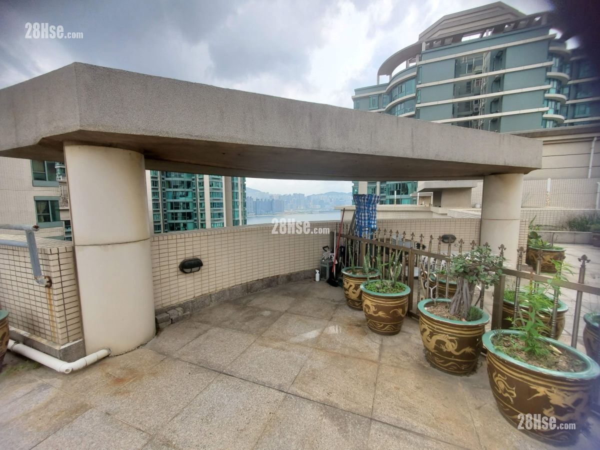 海逸豪园 租盘 4 房 , 2 浴室 884 平方尺