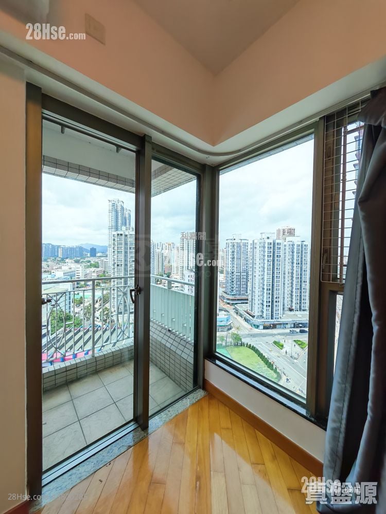 Yoho Town Sell 2 Bedrooms 422 ft²