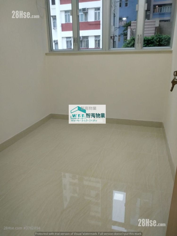 Chinese Mansion Sell 2 Bedrooms , 1 Bathroom 409 ft²