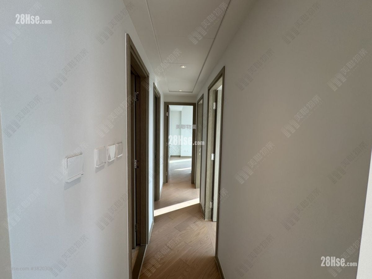 港岛南岸 租盘 4 房 1,135 平方尺