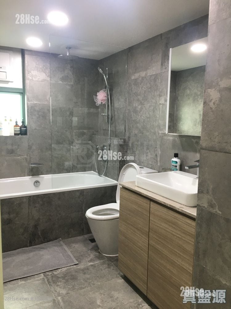 Tung Shan Terrace Sell 3 Bedrooms 1,437 ft²