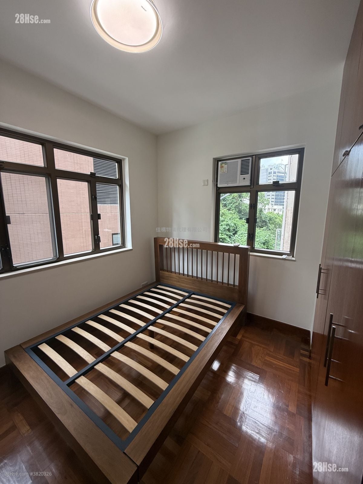 Starlight House Rental 2 Bedrooms , 1 Bathroom 607 ft²