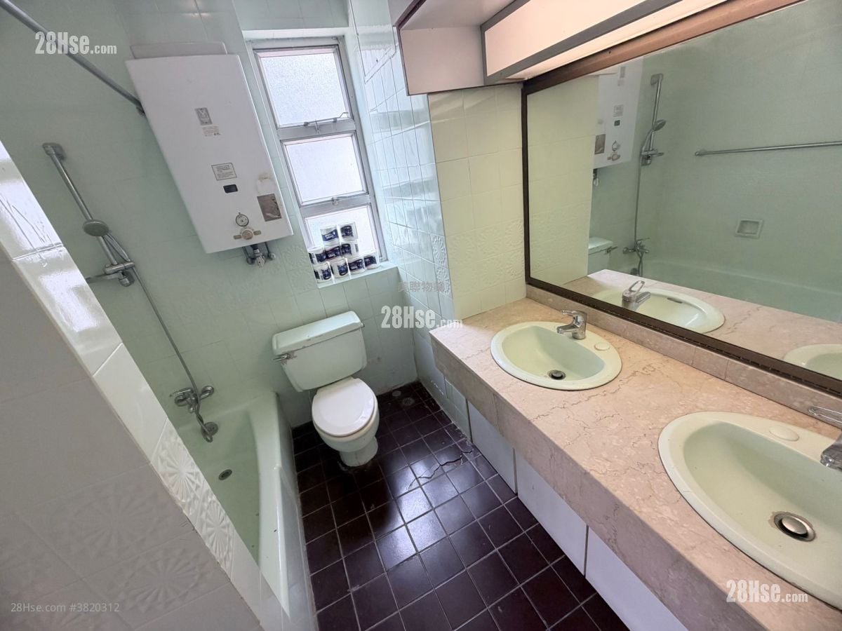 世界花园 售盘 4 房 2,217 平方尺