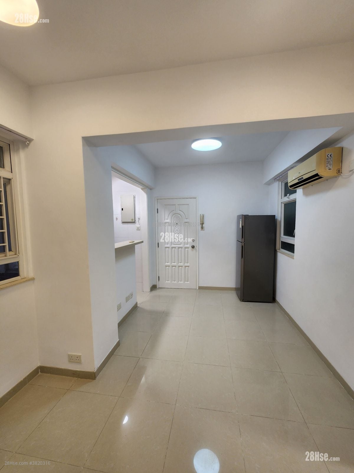 熙华大厦 租盘 2 房 , 1 浴室 336 平方尺