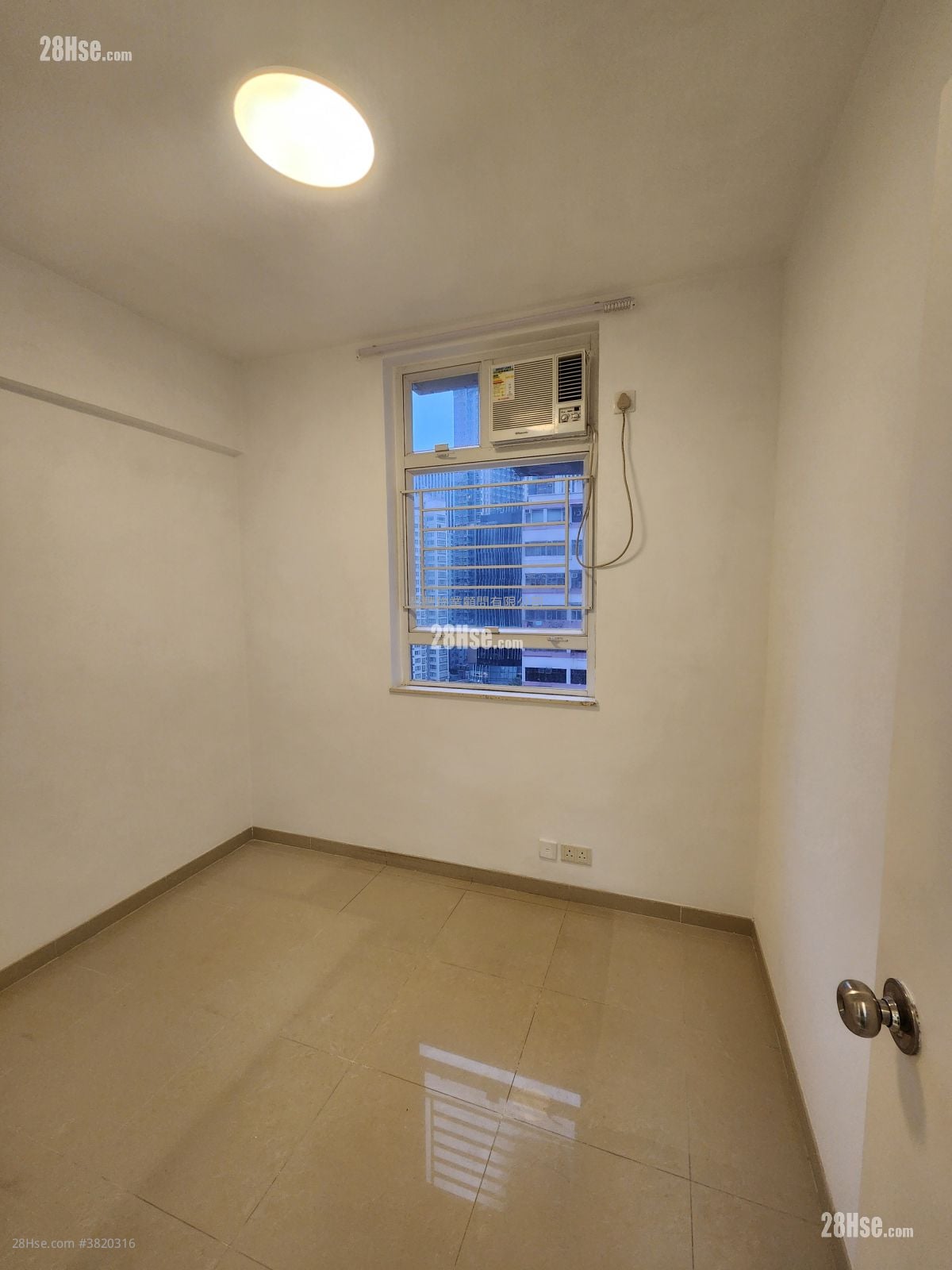 熙华大厦 租盘 2 房 , 1 浴室 336 平方尺