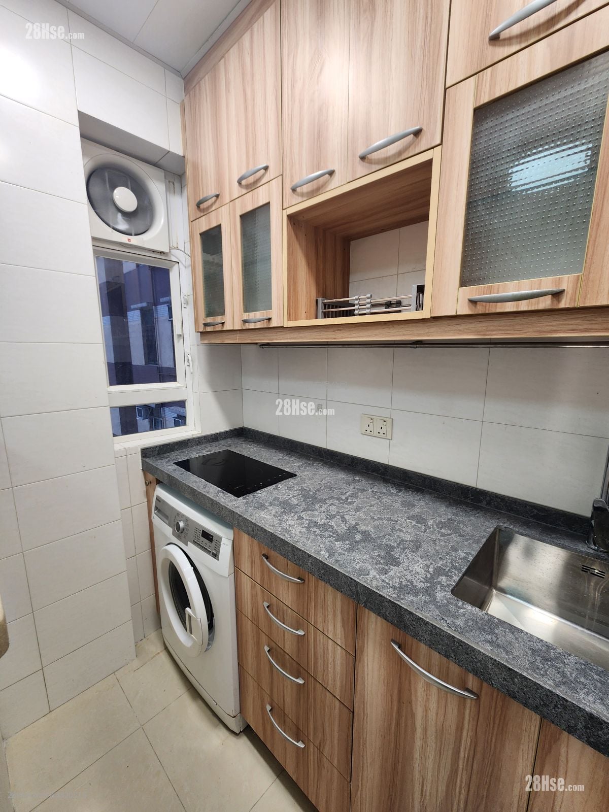 熙华大厦 租盘 2 房 , 1 浴室 336 平方尺