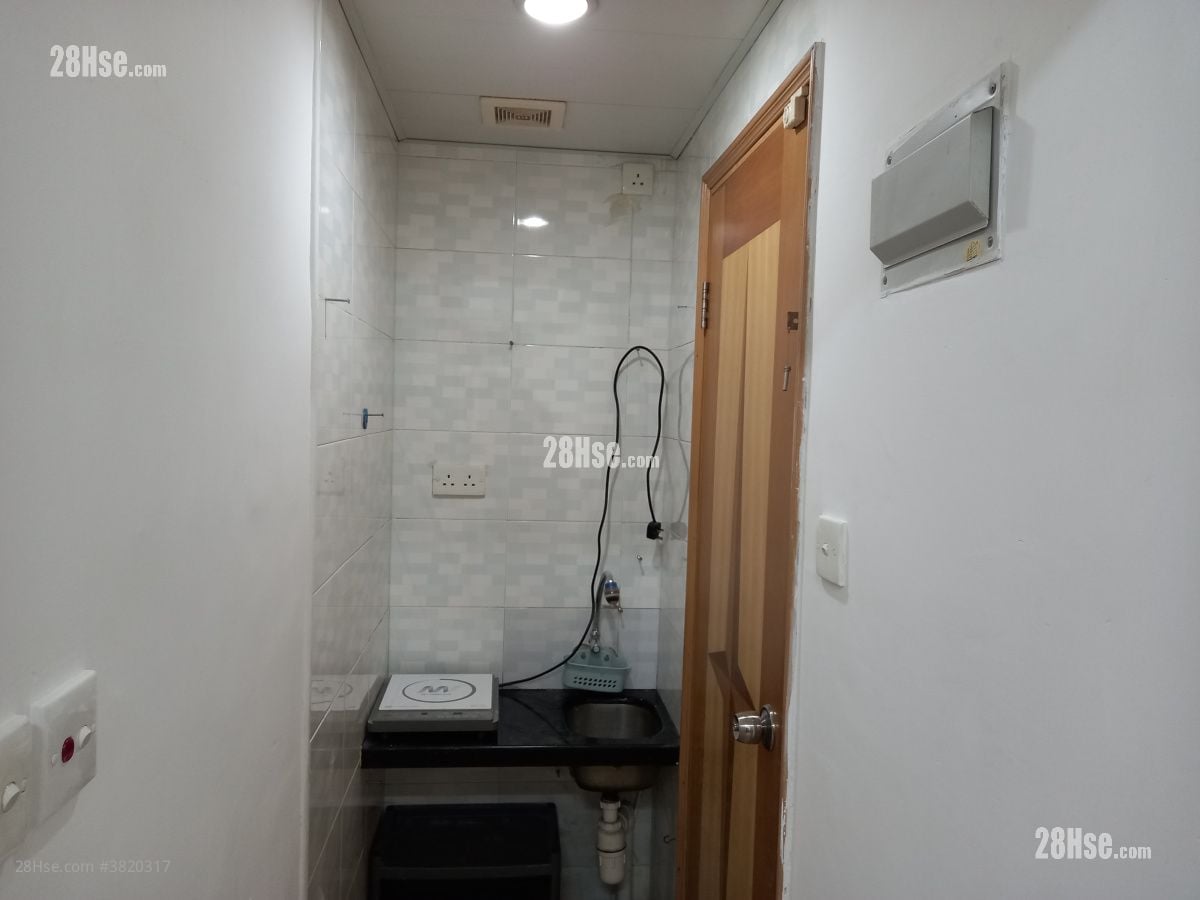 Man Shing Building Rental 150 ft²