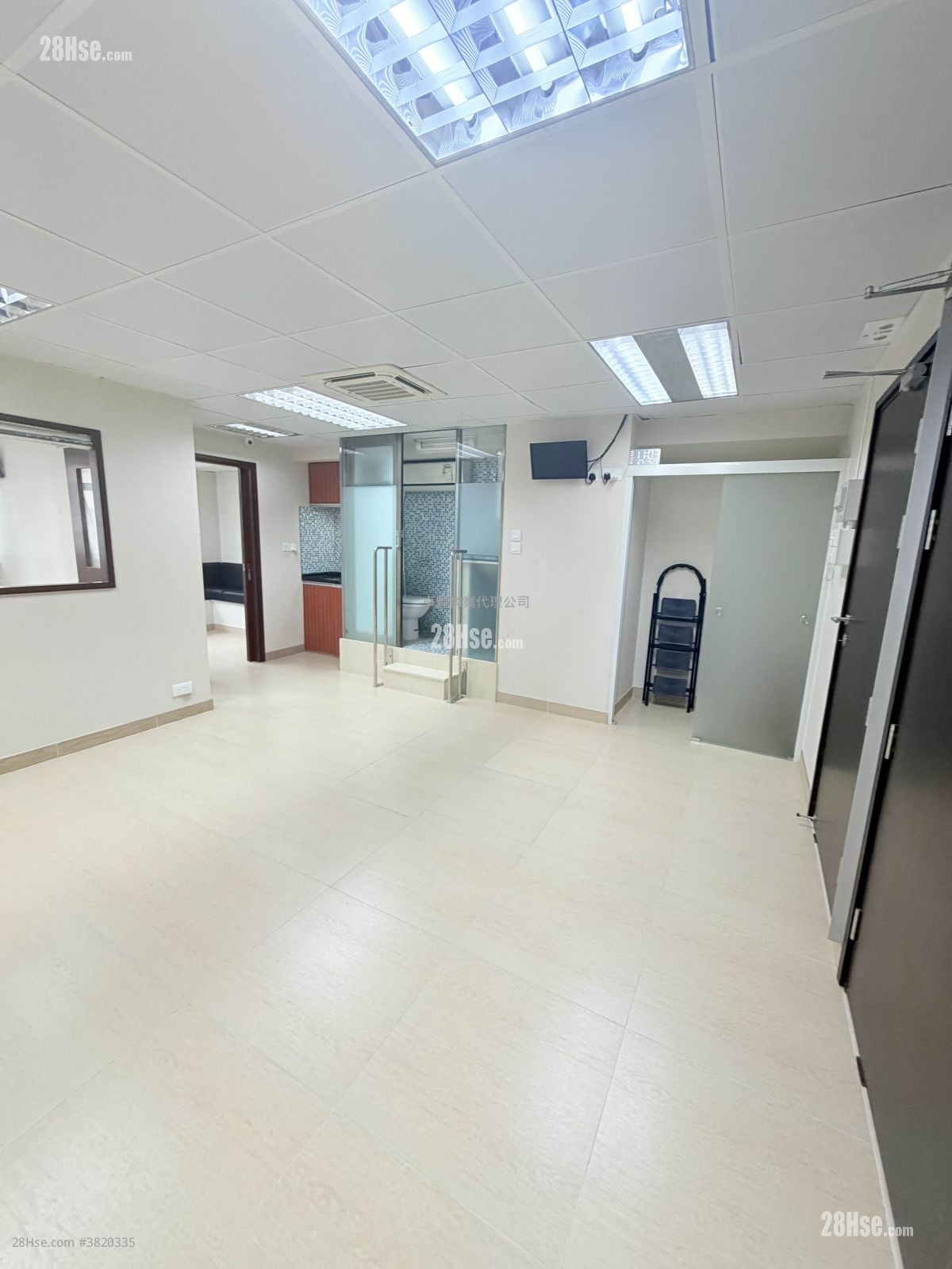 百美工業大廈 售盤 2 房 , 1 廁所 456 平方呎