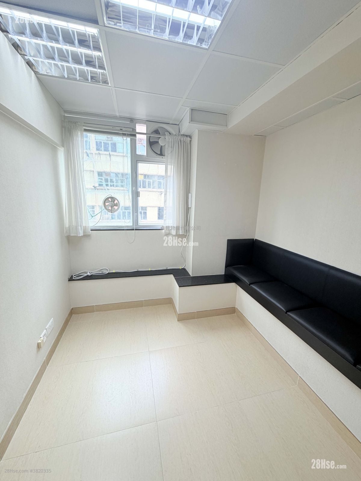 百美工業大廈 售盤 2 房 , 1 廁所 456 平方呎