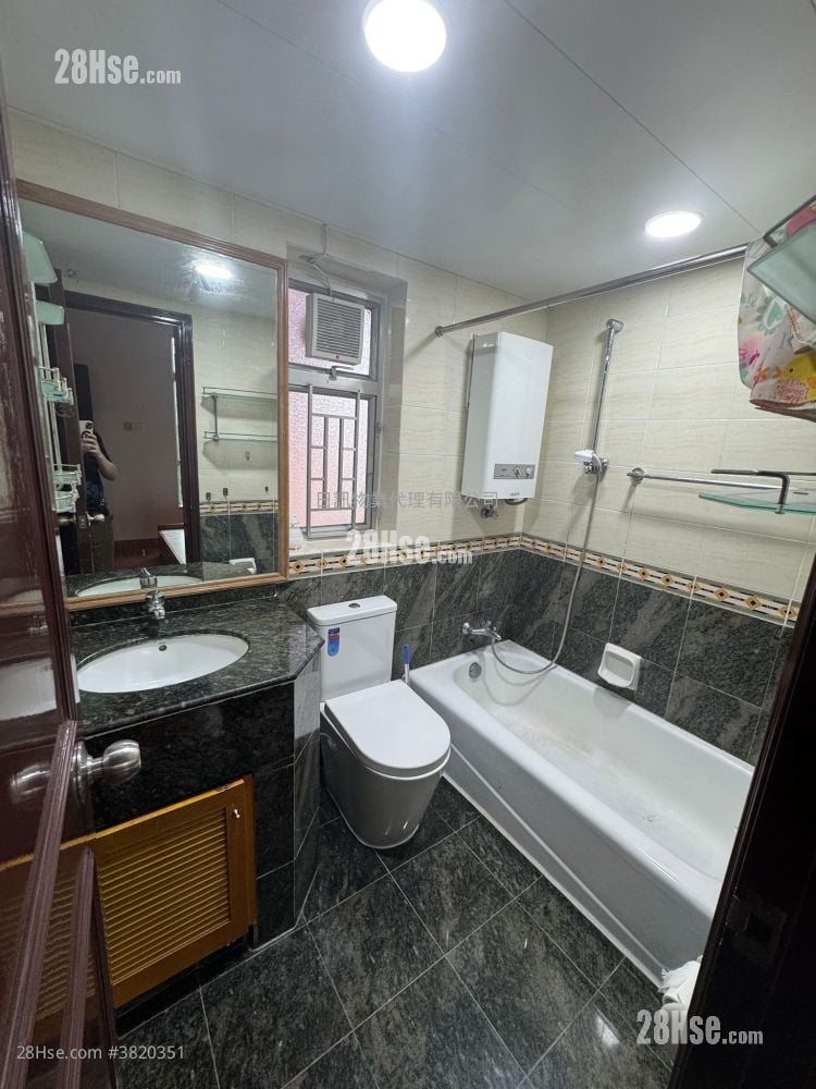 Discovery Park Rental 3 Bedrooms , 2 Bathrooms 653 ft²