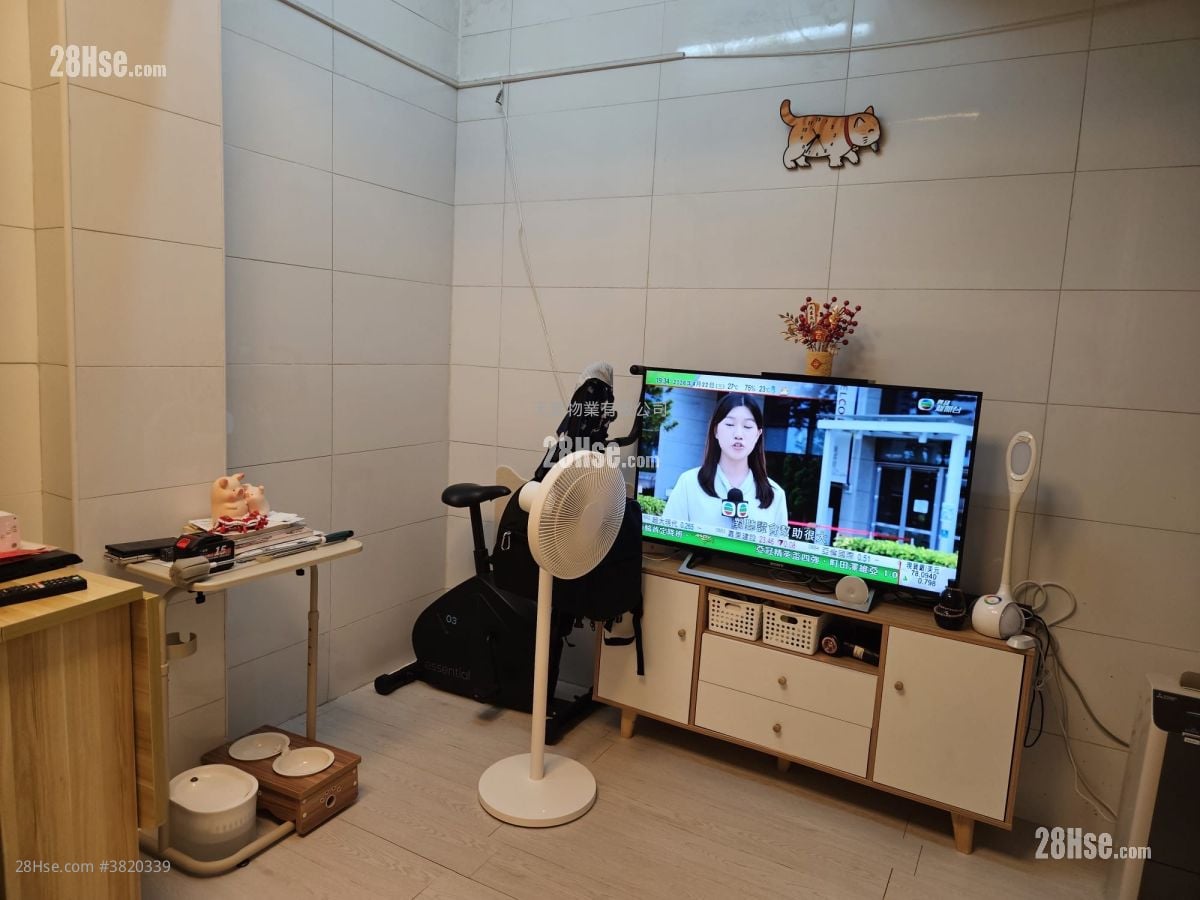 唐樓 售盤 1 浴室 243 平方呎