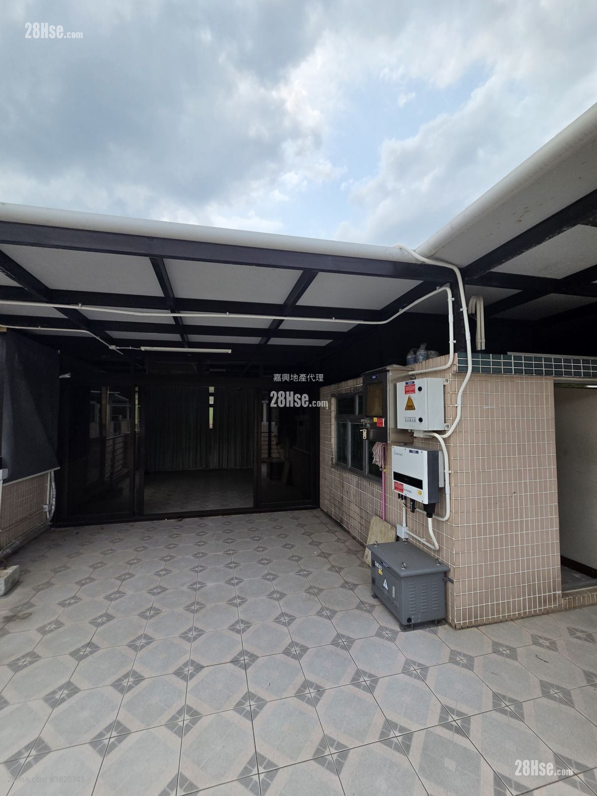 村屋 售盘 3 房 , 2 浴室