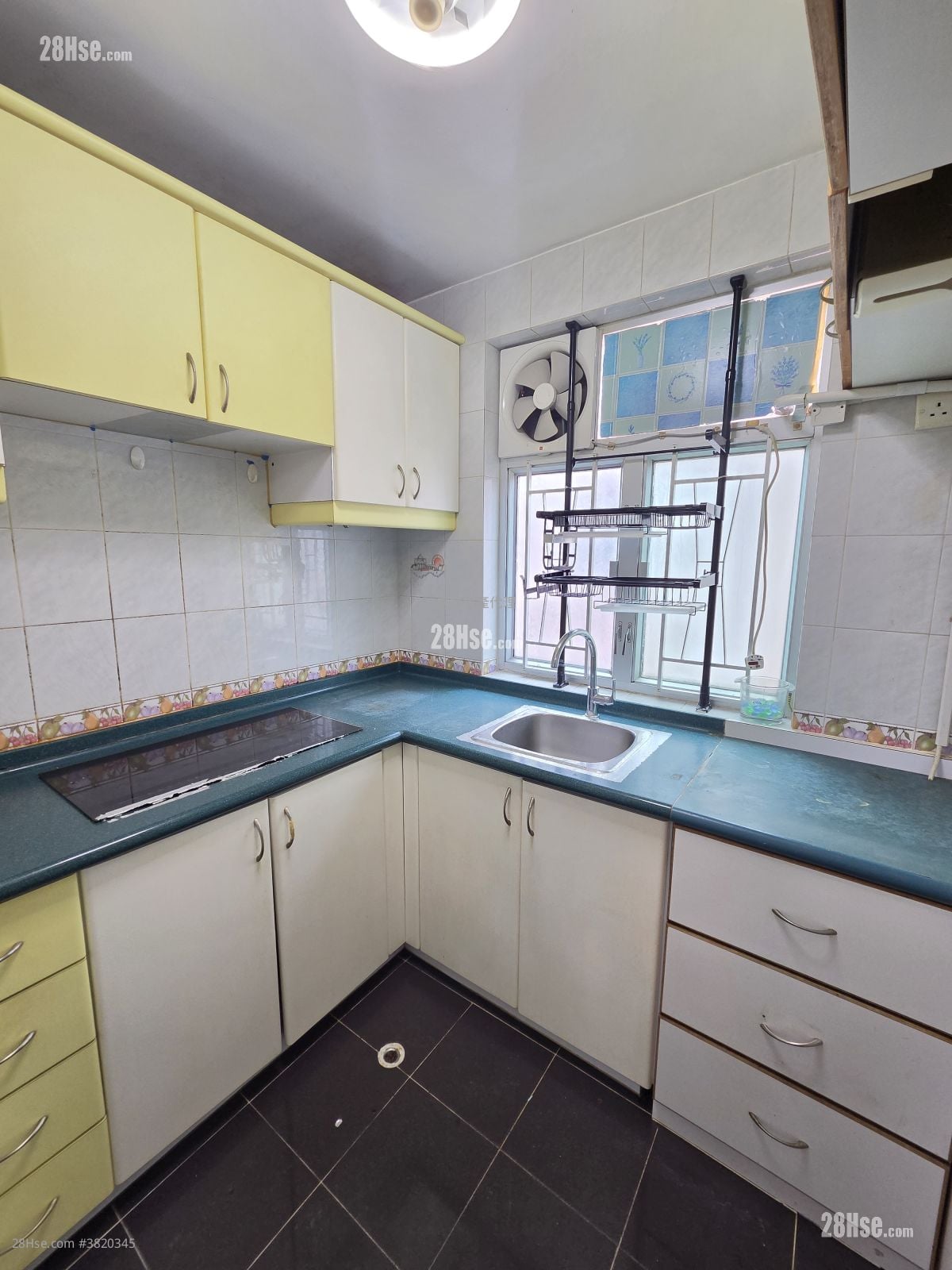 村屋 售盘 3 房 , 2 浴室