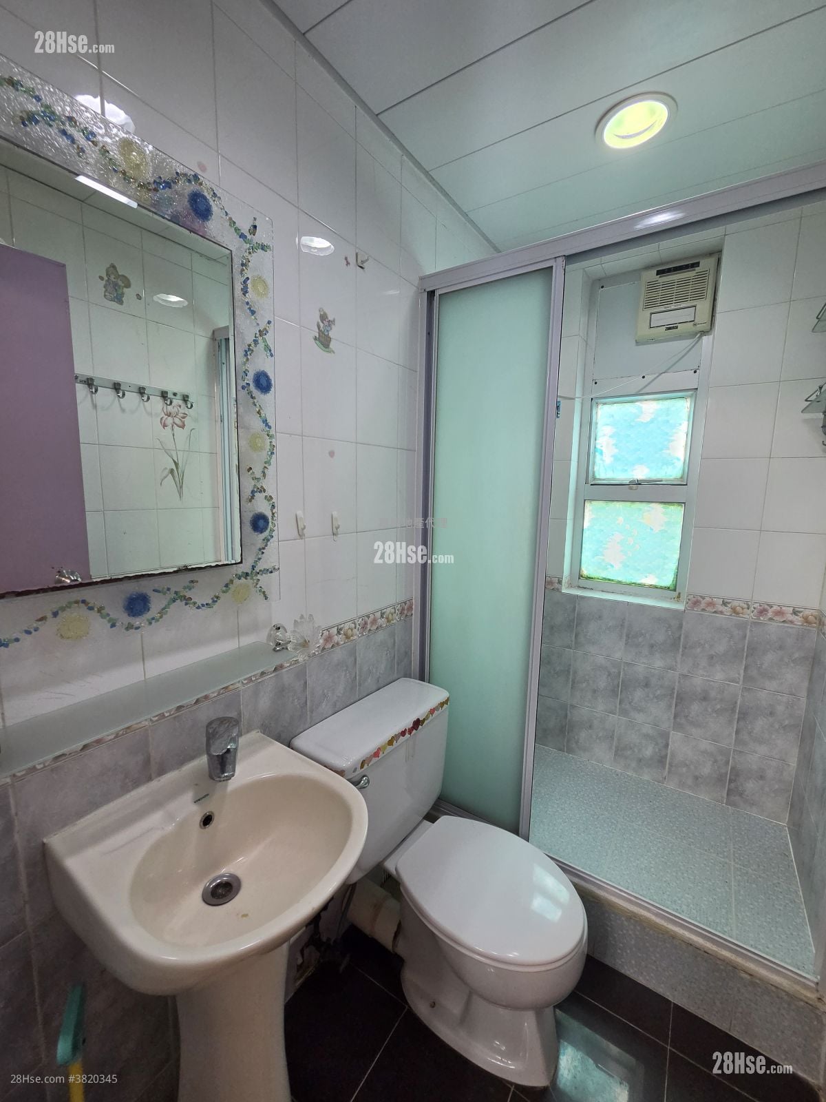 村屋 售盘 3 房 , 2 浴室