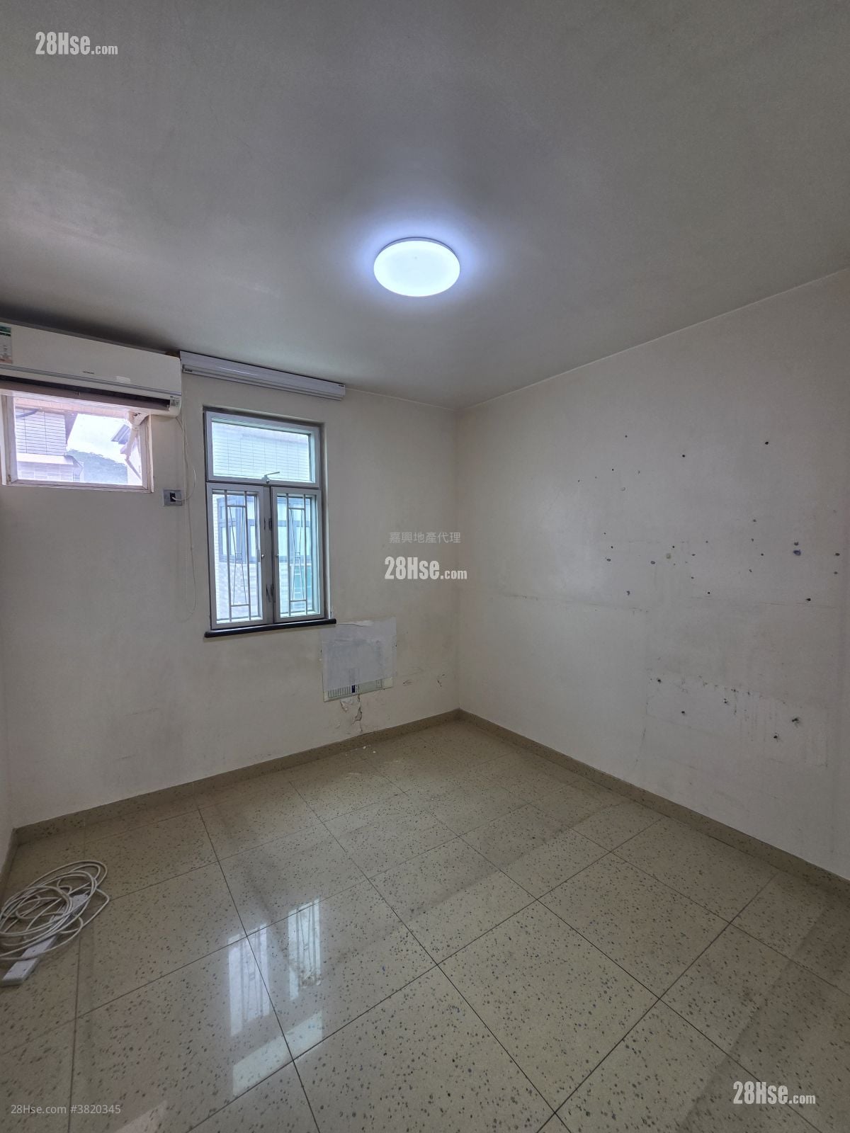 村屋 售盘 3 房 , 2 浴室