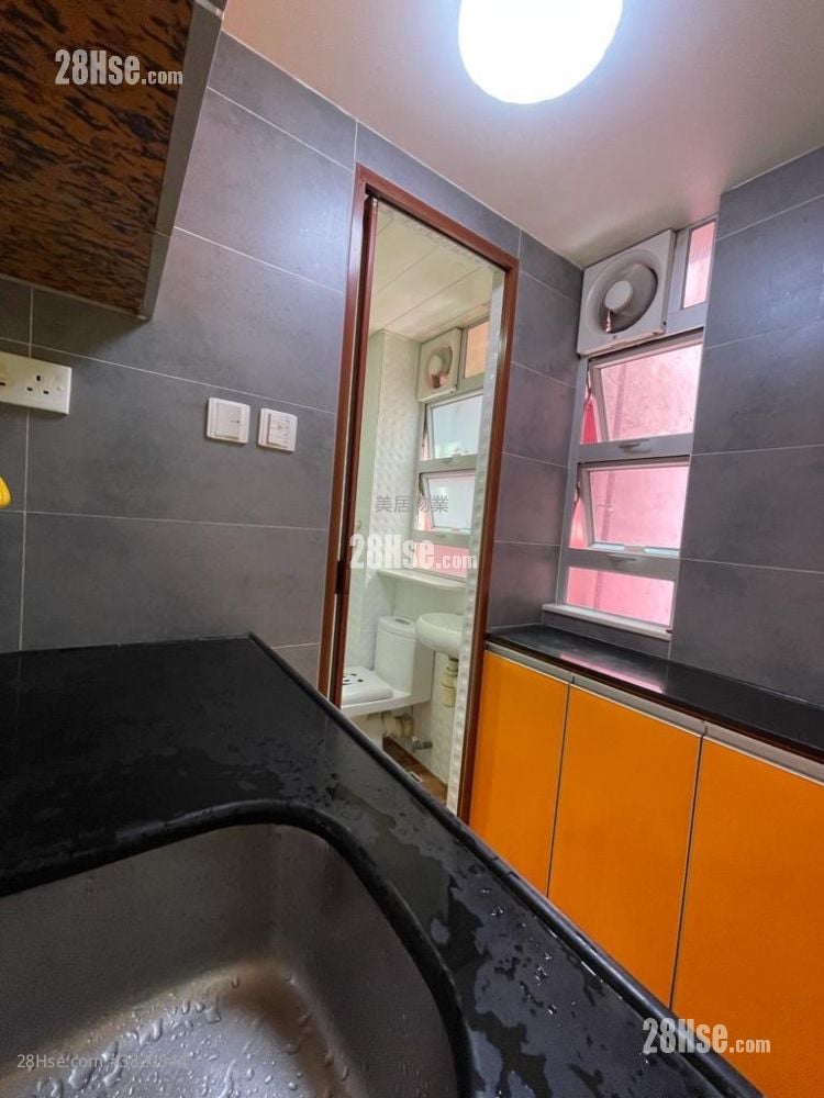 长兴大厦 售盘 1 房 , 1 浴室 233 平方尺