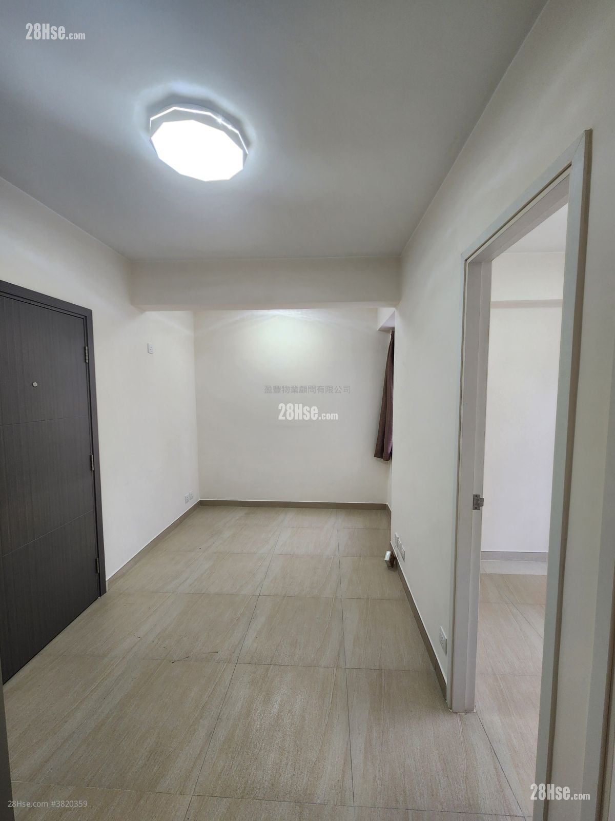 Antung Building Rental 2 Bedrooms , 1 Bathroom 279 ft²