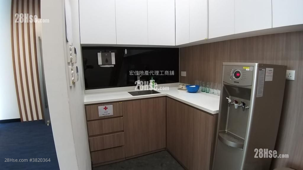 King Palace Plaza Rental 1,273 ft²