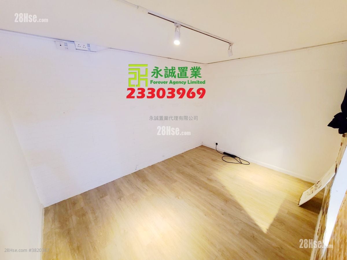 村屋 售盘 4 房 , 2 浴室