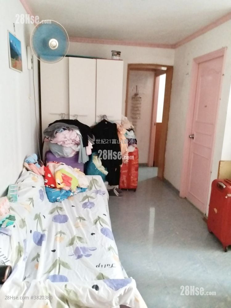 嘉強苑 售盤 3 房 , 1 浴室 559 平方呎